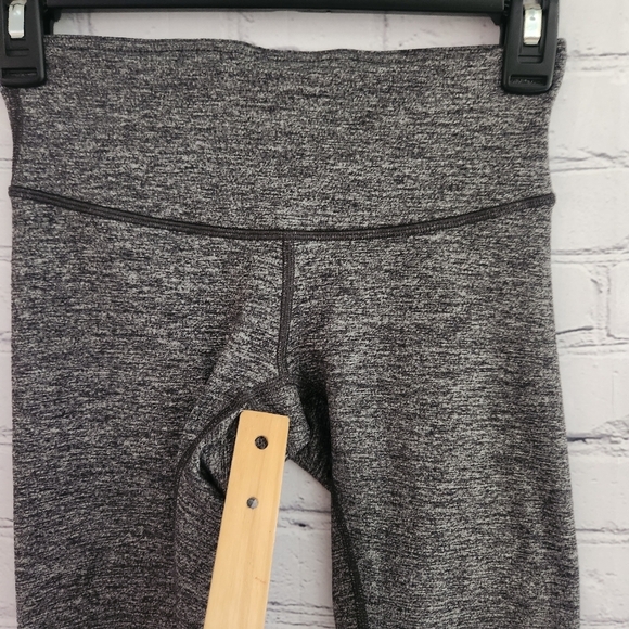 Lululemon Wunder Under Tight - Picture 11 of 12